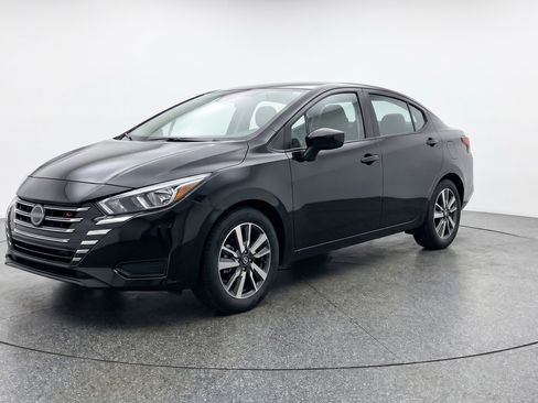 Used 2025 Nissan Versa SV FWD image 3
