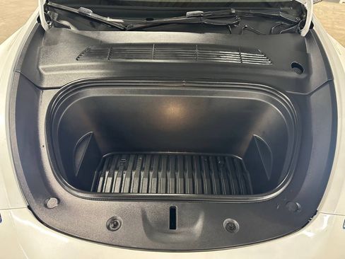 Used 2023 Tesla Model Y Performance AWD/4WD image 4