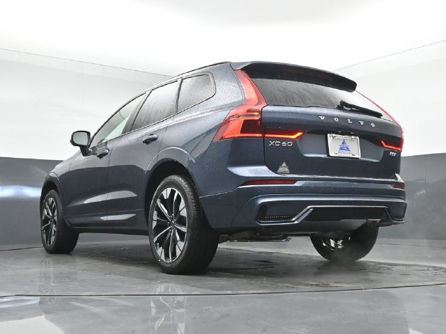 New 2027 Volvo XC60 B5 Plus AWD/4WD image 42