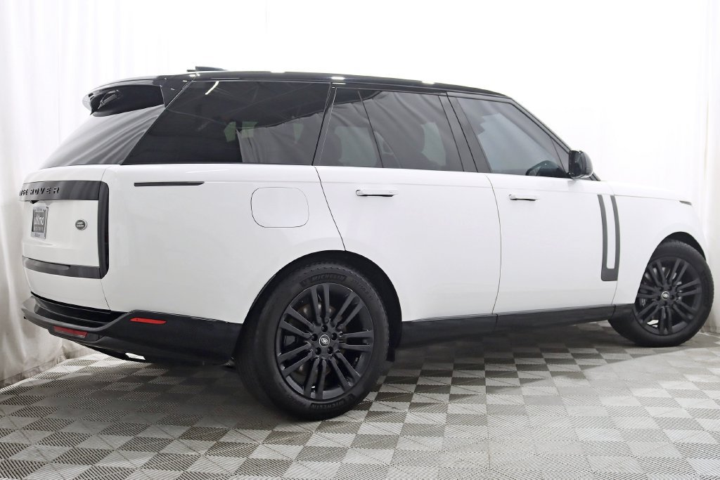 Used 2023 Land Rover Range Rover SE AWD/4WD image 9