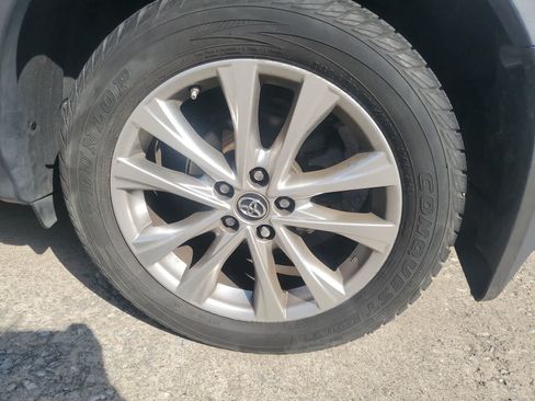 Used 2016 Toyota RAV4 Limited FWD image 12