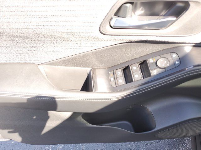 Certified 2023 Nissan Rogue SV AWD/4WD image 19