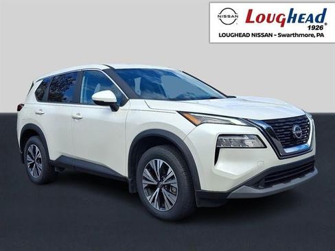 Used 2023 Nissan Rogue SV image 1