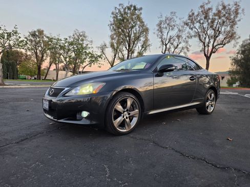 Used 2010 Lexus IS 350C RWD image 8