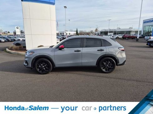 Used 2023 Honda HR-V Sport image 3