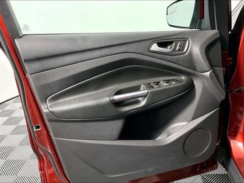 Used 2014 Ford Escape SE w/ Equipment Group 201A FWD image 23