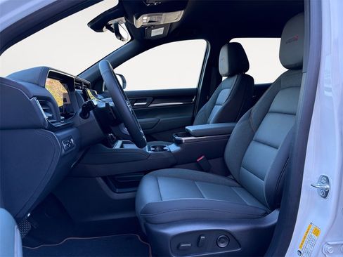 New 2026 GMC Terrain AT4 w/ Technology Package II image 9