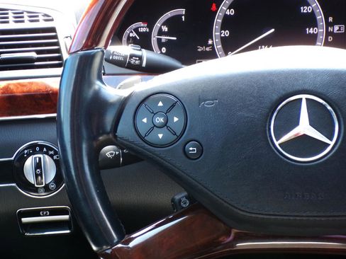 Used 2013 Mercedes-Benz S 550 4MATIC image 15
