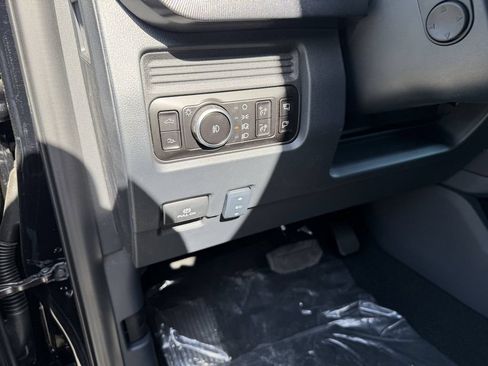 New 2026 Ford F250 Platinum AWD/4WD image 29