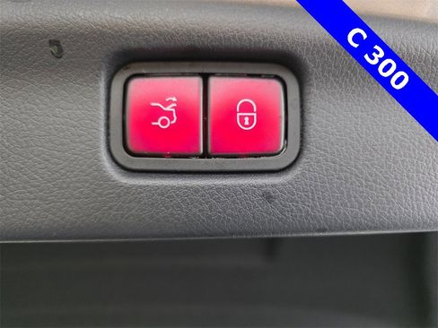 Used 2023 Mercedes-Benz C 300 Sedan image 17