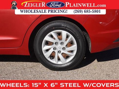 Used 2019 Hyundai Elantra SE image 9