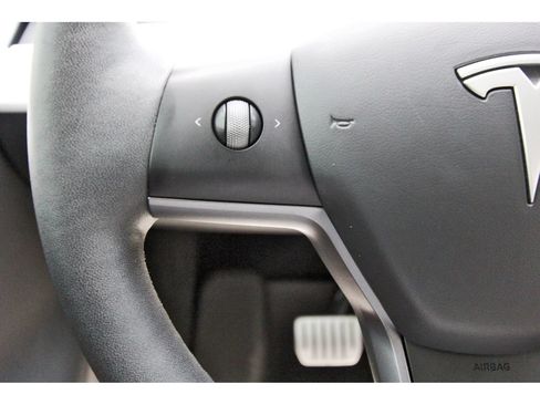 Used 2024 Tesla Model Y Performance AWD/4WD image 19