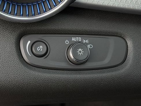 New 2026 Chevrolet Trax LT w/ Driver Confidence Package image 17