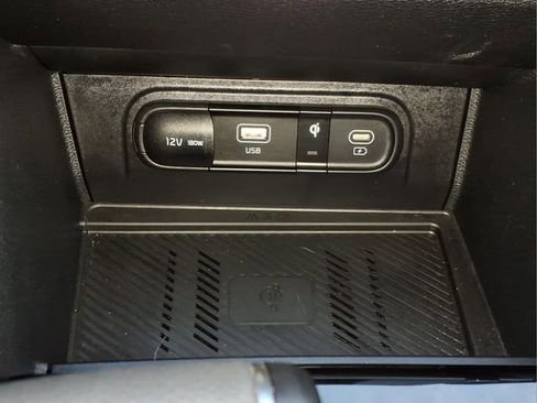 Used 2025 Kia Sportage X-Line w/ Premium Package image 19