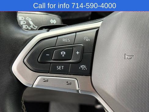 Used 2024 Volkswagen Atlas Cross Sport SE FWD image 16