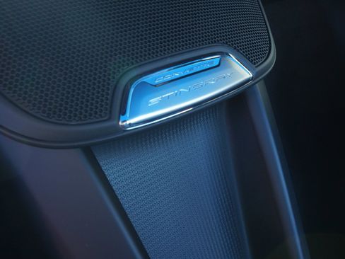 Used 2021 Chevrolet Corvette Stingray Coupe w/ Engine Appearance Package image 17