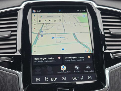 Certified 2023 Volvo XC90 T8 Plus AWD/4WD image 29