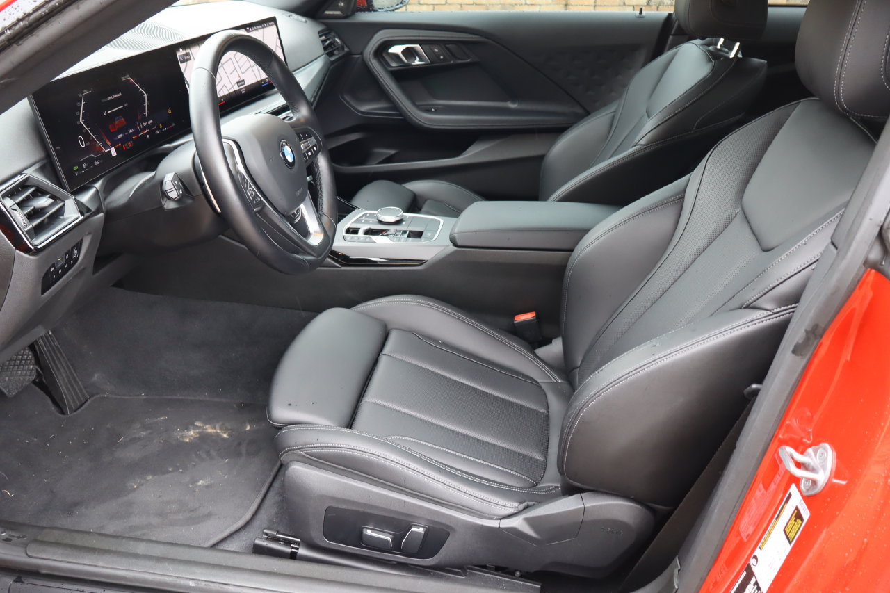 Used 2024 BMW 230i Coupe w/ Premium Package RWD image 15