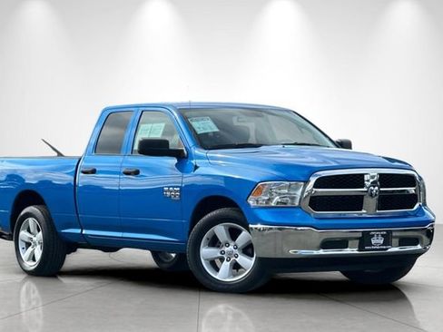 Used 2024 RAM 1500 Classic SLT AWD/4WD image 2