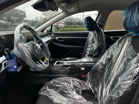 New 2026 Hyundai Kona SE image 22