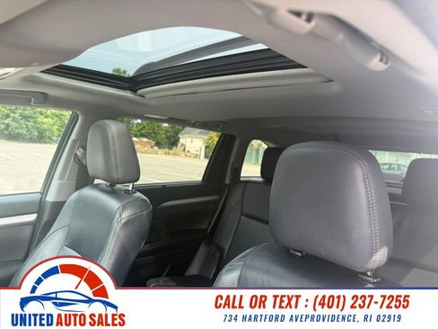 Used 2015 Toyota Highlander XLE AWD/4WD image 14
