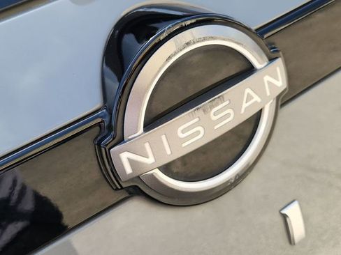 Used 2024 Nissan Pathfinder Platinum image 31