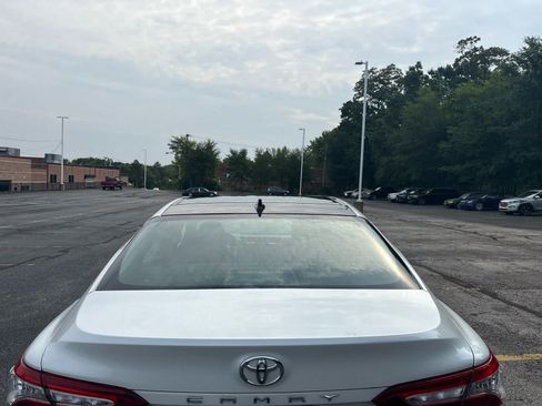 Used 2018 Toyota Camry XLE w/ Audio Package FWD image 7