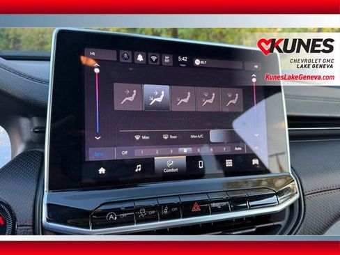 Used 2025 Jeep Compass Trailhawk image 37