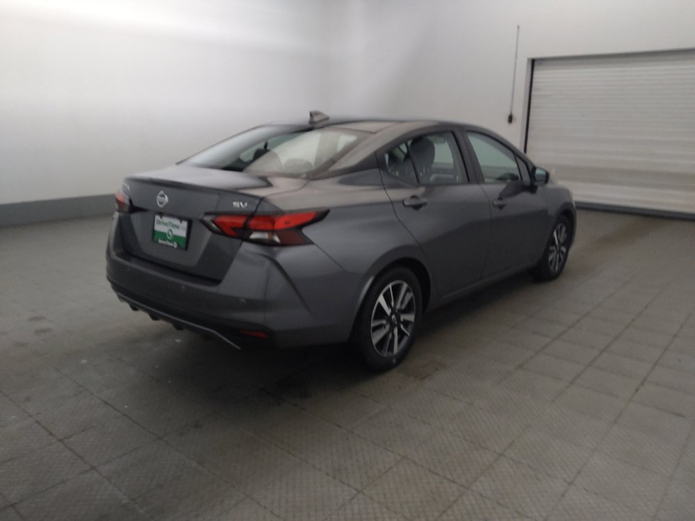 Used 2021 Nissan Versa SV FWD image 9