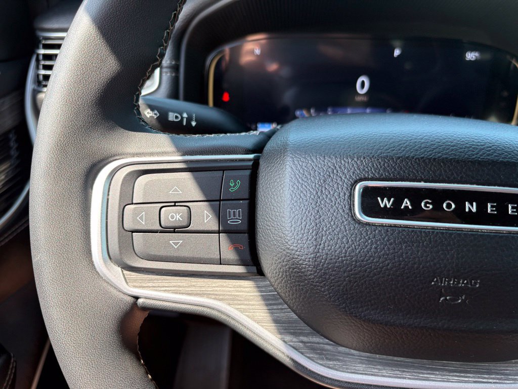 Used 2024 Jeep Wagoneer Series III AWD/4WD image 18