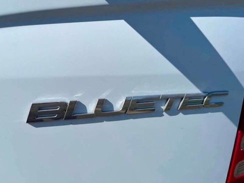 Used 2014 Freightliner Sprinter 3500 image 23