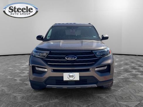 Used 2021 Ford Explorer XLT w/ Equipment Group 202A image 8