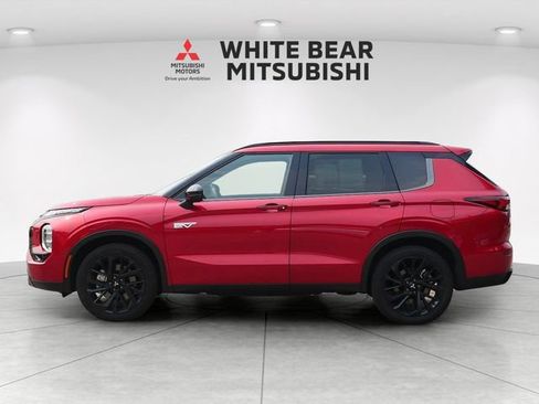 Used 2025 Mitsubishi Outlander SEL Black Edition AWD/4WD image 3