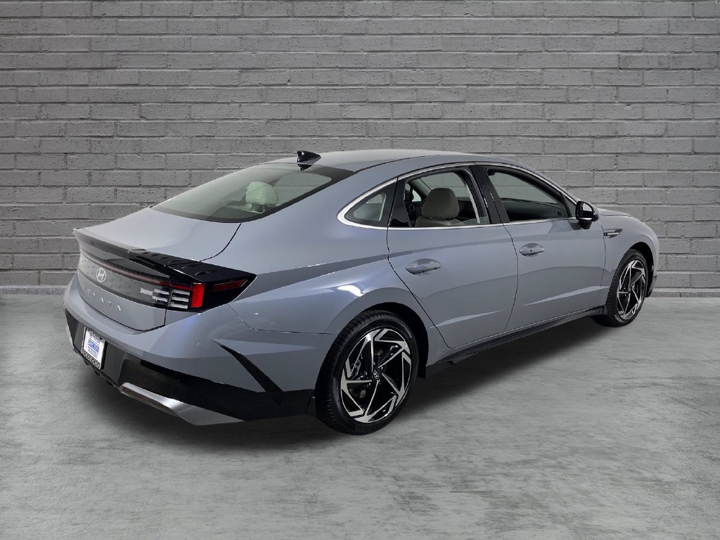 New 2026 Hyundai Sonata SEL FWD image 6