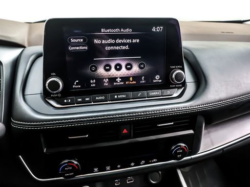 Used 2023 Nissan Rogue SV image 20