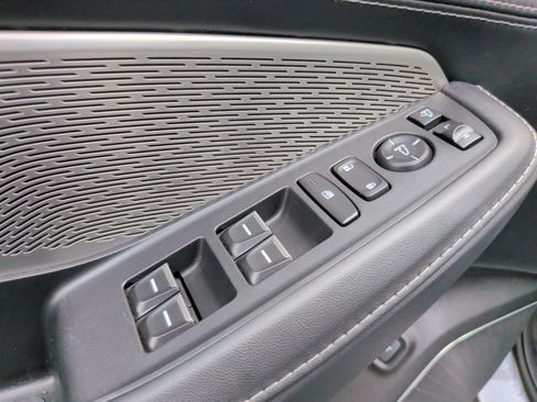 Used 2023 Acura MDX SH-AWD w/ Advance Package image 30