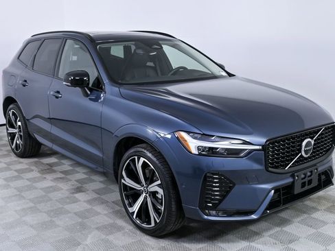 Certified 2024 Volvo XC60 B5 Ultimate w/ Protection Package Premier image 29