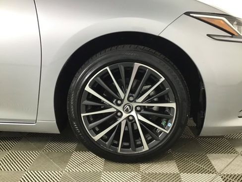 Used 2023 Lexus ES 350 w/ Premium Package image 24
