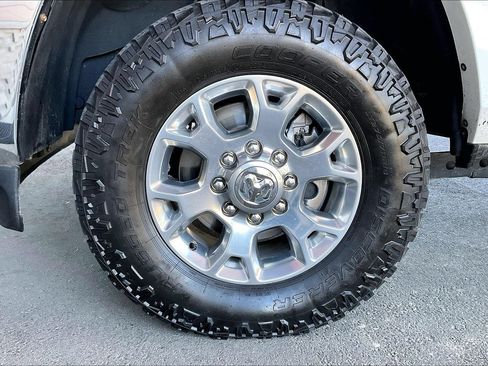 Used 2020 RAM 2500 Laramie AWD/4WD image 25