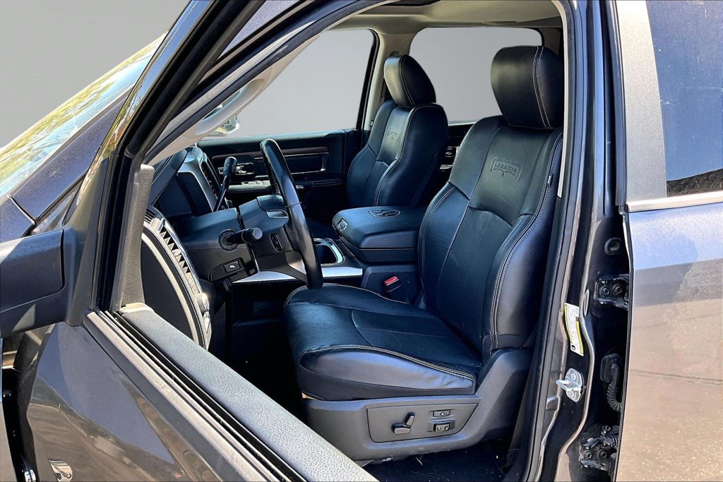 Used 2018 RAM 2500 Laramie AWD/4WD image 3