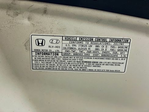 Used 2017 Honda Pilot LX image 18