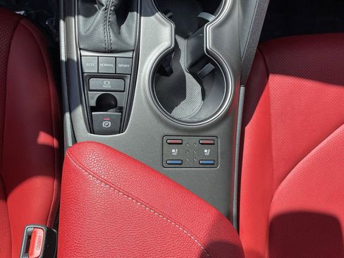 Used 2023 Toyota Camry XSE w/ Navigation Package image 29