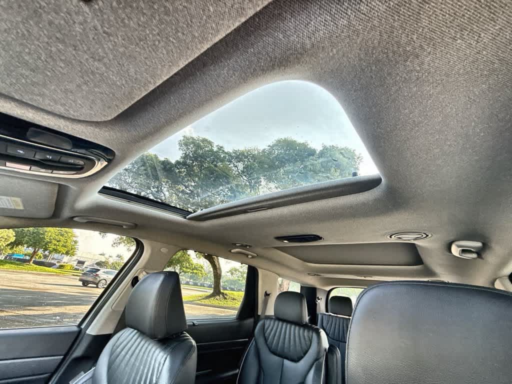 Used 2024 Hyundai Palisade Limited FWD image 17