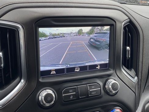 Used 2023 GMC Sierra 2500 AT4 image 17