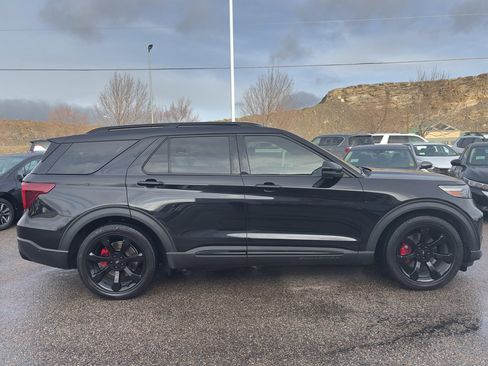 Used 2021 Ford Explorer ST w/ Equipment Group 401A image 6