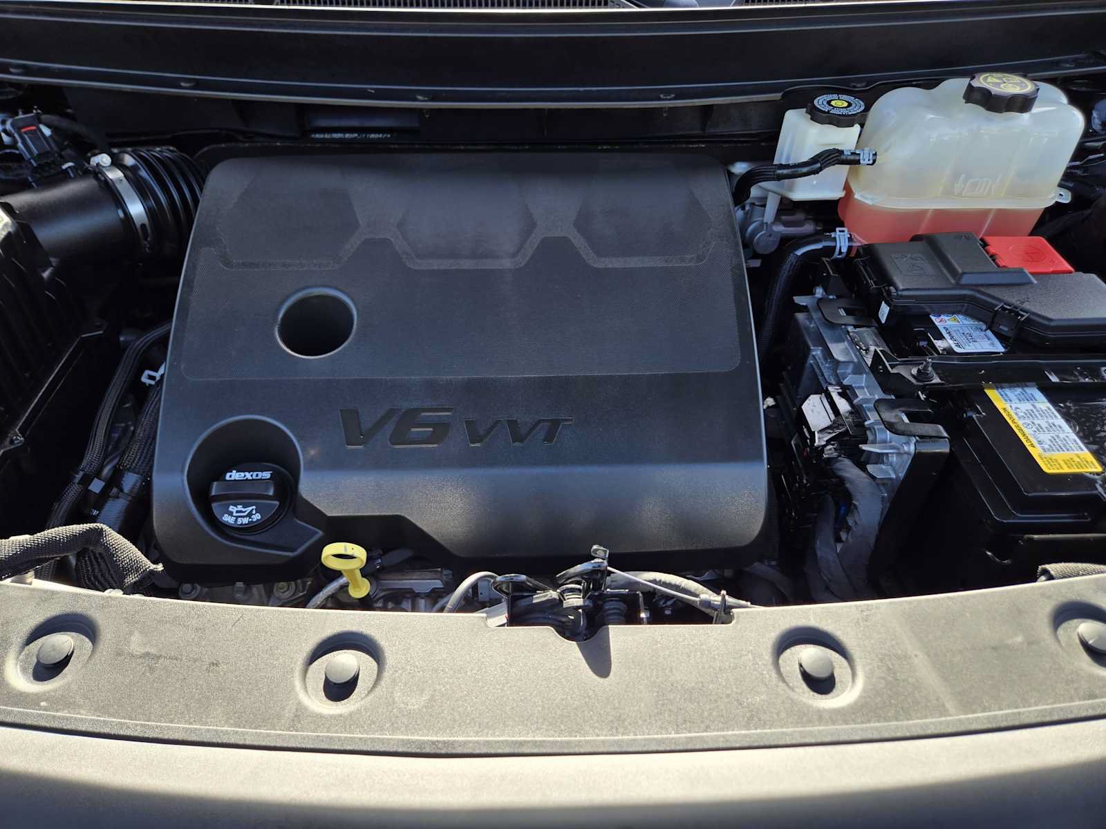 Used 2023 Buick Enclave Essence w/ Sport Touring Edition FWD image 30