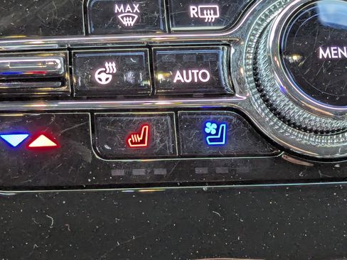 Used 2022 Lincoln Corsair Reserve w/ Elements Package image 24