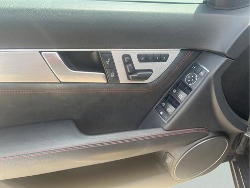 Used 2013 Mercedes-Benz C 250 Sedan image 24