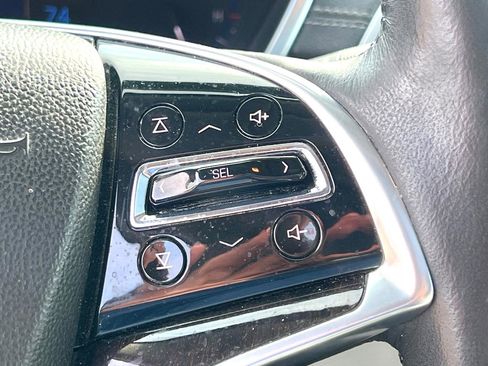 Used 2014 Cadillac SRX Luxury w/ Driver Awareness Package image 20