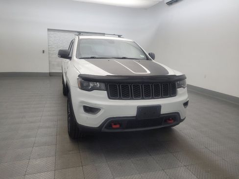 Used 2017 Jeep Grand Cherokee Trailhawk AWD/4WD image 14